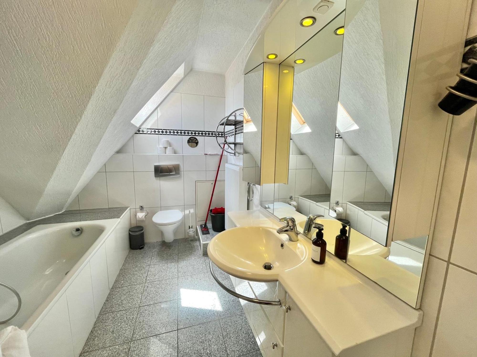 Guesthouse Bielefeld - Brake Zewnętrze zdjęcie